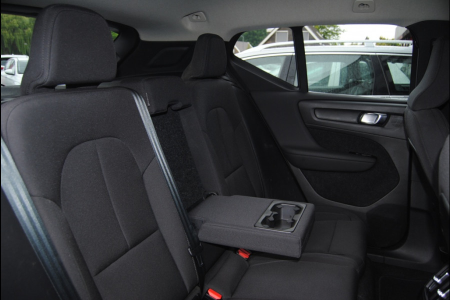 Volvo XC40 1.5 T4 Rech RDesExpr | Trekhaak | Carplay | Camera