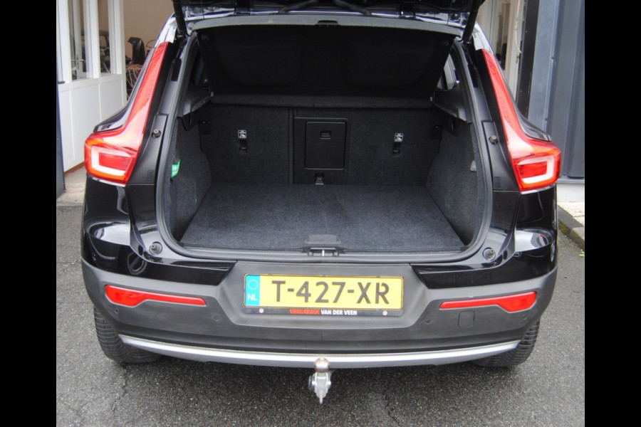 Volvo XC40 1.5 T4 Rech RDesExpr | Trekhaak | Carplay | Camera