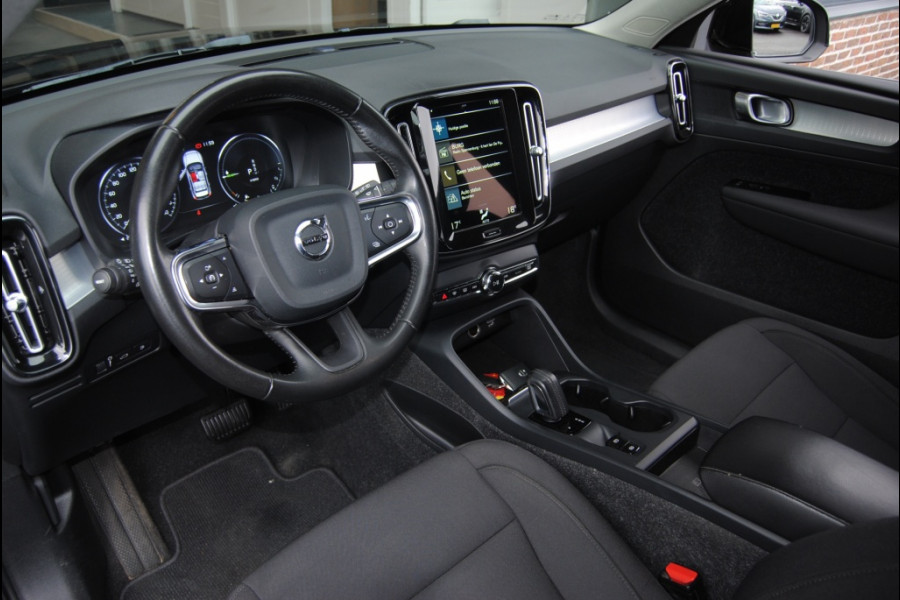 Volvo XC40 1.5 T4 Rech RDesExpr | Trekhaak | Carplay | Camera