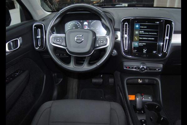 Volvo XC40 1.5 T4 Rech RDesExpr | Trekhaak | Carplay | Camera