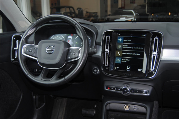 Volvo XC40 1.5 T4 Rech RDesExpr | Trekhaak | Carplay | Camera
