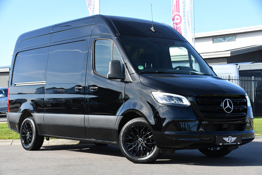 Mercedes-Benz Sprinter 315 1.9 CDI L2H2 Black Edition Camera, Cruise, Carplay, LED, 150pk, Automaat, Multimedia, Uniek!