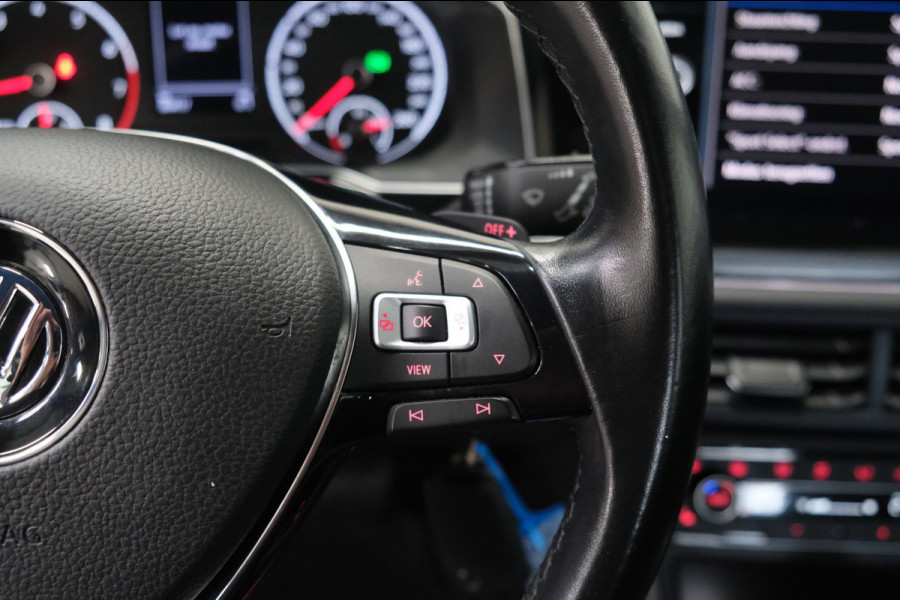 Volkswagen Polo 1.0 TSI Highline R-Line Automaat - N.A.P. Airco, Cruise, PDC, Carplay.