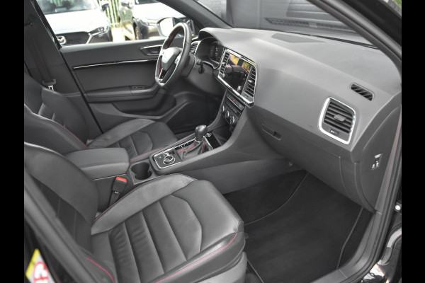 Seat Ateca 1.5 TSI FR Leren bekleding Panoramadak Camera Navi Stoelverwarming