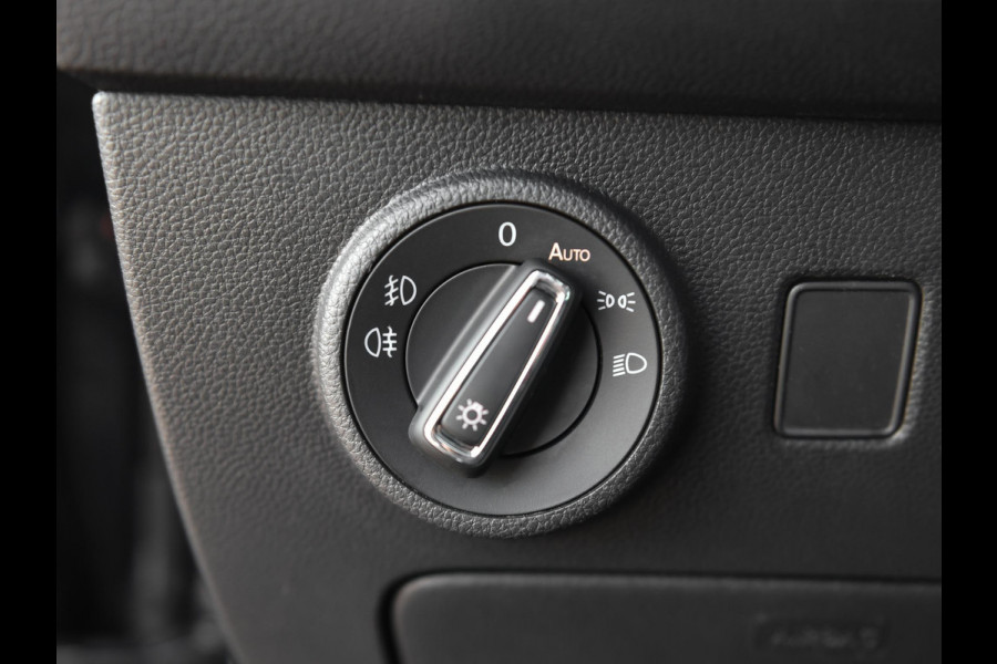 Seat Ateca 1.5 TSI FR Leren bekleding Panoramadak Camera Navi Stoelverwarming