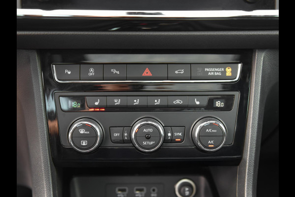 Seat Ateca 1.5 TSI FR Leren bekleding Panoramadak Camera Navi Stoelverwarming