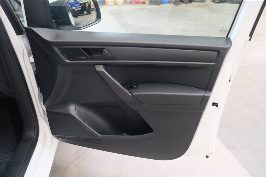 Volkswagen Caddy 1.0 TSI L2H1 BMT Maxi - Airco, Cruise, Trekhaak, Kasten inrichting.