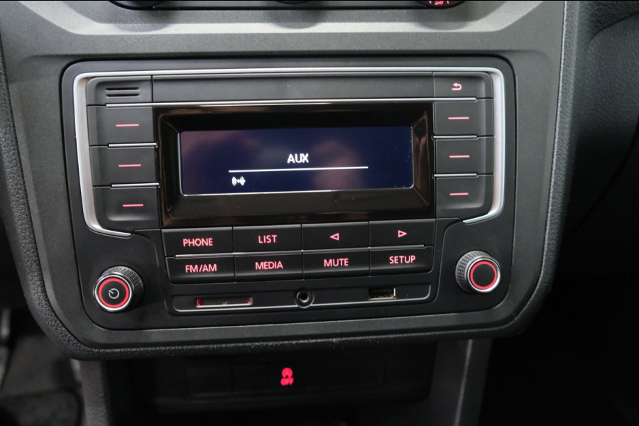 Volkswagen Caddy 1.0 TSI L2H1 BMT Maxi - Airco, Cruise, Trekhaak, Kasten inrichting.