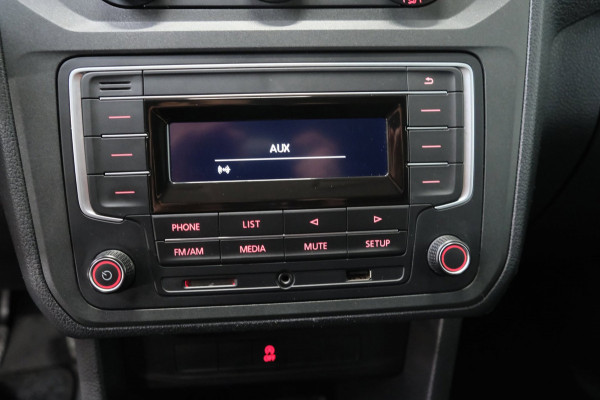 Volkswagen Caddy 1.0 TSI L2H1 BMT Maxi - Airco, Cruise, Trekhaak, Kasten inrichting.
