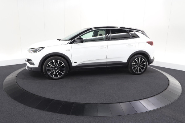 Opel Grandland 1.6 Turbo Plug-In Hybrid 4x4 Ultimate | Leder-pakket | Elektrische Kofferklep | 360 Camera | Adapieve Cruise Control