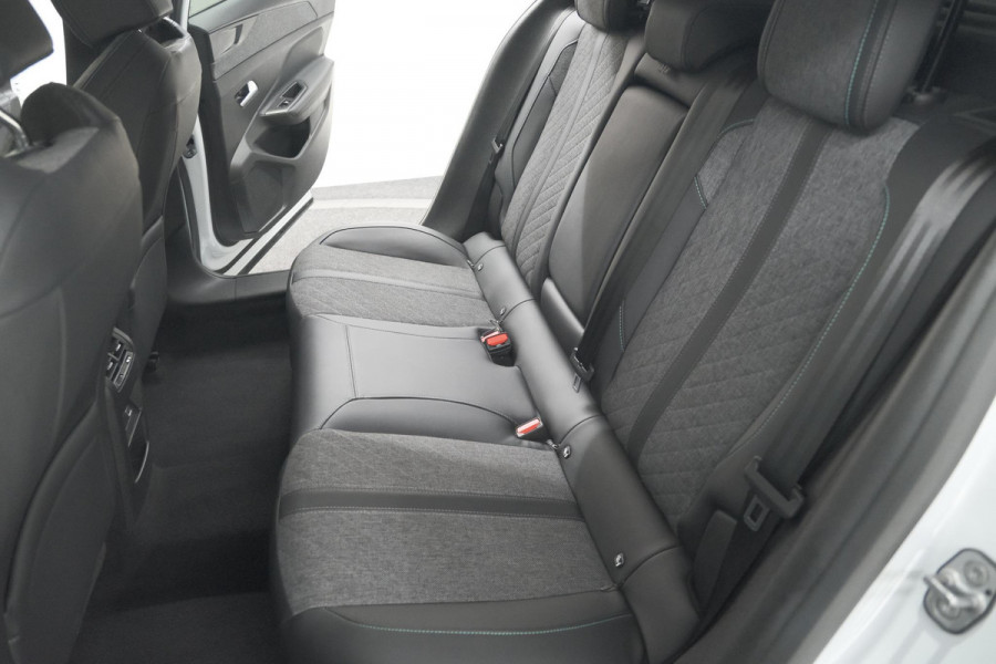 Peugeot 408 Hybrid 136 e-DCS6 Allure | 360 Camera | Adaptieve Cruise Control | Navigatie