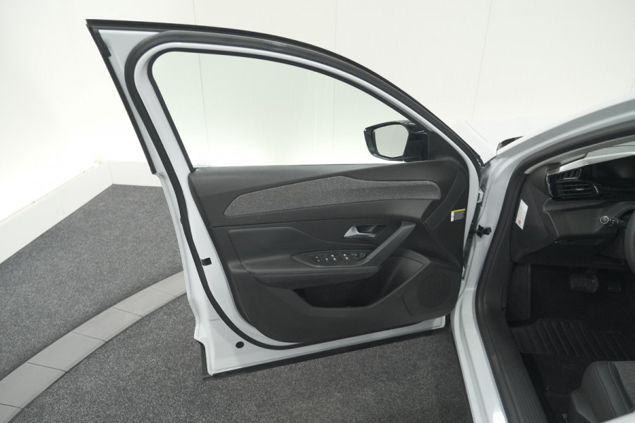 Peugeot 408 Hybrid 136 e-DCS6 Allure | 360 Camera | Adaptieve Cruise Control | Navigatie
