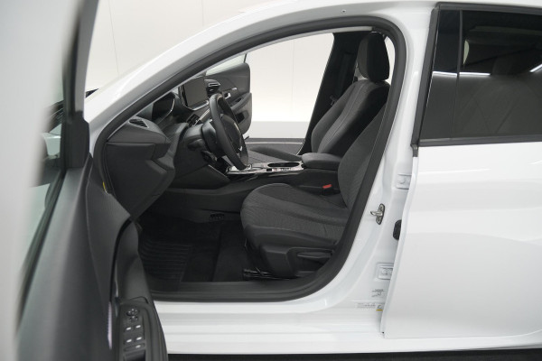 Peugeot e-208 EV Allure 50 kWh | SOH 99,9% | 11 KW Laadfunctie | Apple Carplay | Parkeersensoren