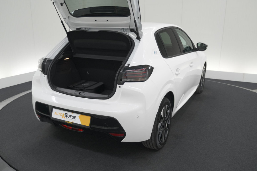 Peugeot e-208 EV Allure 50 kWh | SOH 99,9% | 11 KW Laadfunctie | Apple Carplay | Parkeersensoren