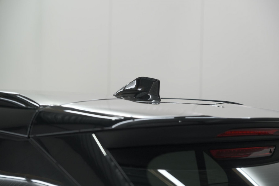 Peugeot 2008 1.2 Hybrid 145 GT | Camera | Apple Carplay | Parkeersensoren