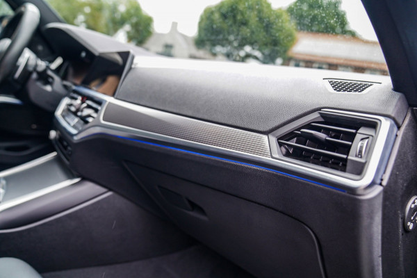 BMW 3-serie M340i xDrive High Executive | Schuifdak | Mosselman Tuning | Head up | Carplay | HarmanKardon | Stuurwielverwarming