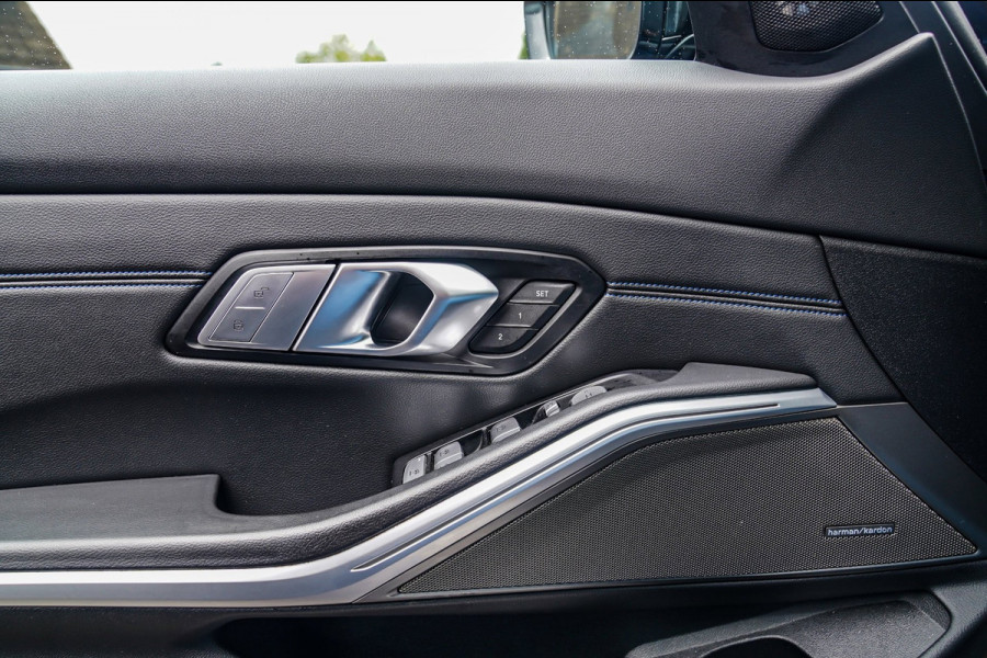 BMW 3-serie M340i xDrive High Executive | Schuifdak | Mosselman Tuning | Head up | Carplay | HarmanKardon | Stuurwielverwarming