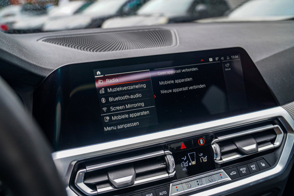 BMW 3-serie M340i xDrive High Executive | Schuifdak | Mosselman Tuning | Head up | Carplay | HarmanKardon | Stuurwielverwarming