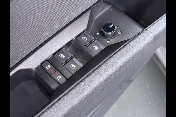 Audi Q4 Sportback e-tron 45 S Edition 82 kWh VAN: 44.900,- VOOR: 40.877,- UW HERFSTVOORDEEL: 4.023,- SOH 96% | S-Exterieur | ADAPT. CRUISE CONTROL | STOELVERWARMING | ELEK. ACHTERKLEP | ACHTERUIRIJCAMERA | RIJKLAAR + 12 MND BOVAG GARANTIE | RESTERENDE ACCU GARANTIE TOT EN MET 2032 OF 160k KM |