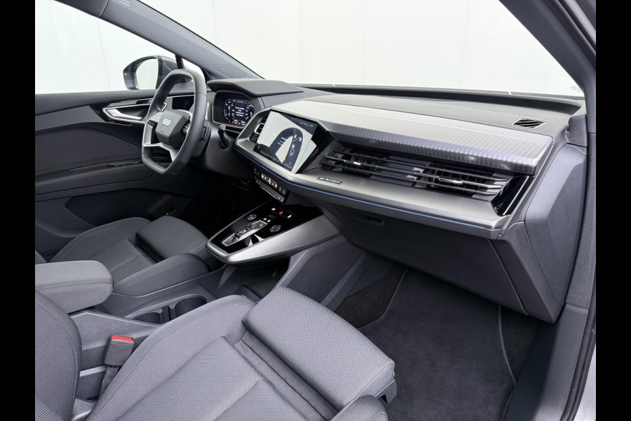 Audi Q4 Sportback e-tron 45 S Edition 82 kWh VAN: 44.900,- VOOR: 40.877,- UW HERFSTVOORDEEL: 4.023,- SOH 96% | S-Exterieur | ADAPT. CRUISE CONTROL | STOELVERWARMING | ELEK. ACHTERKLEP | ACHTERUIRIJCAMERA | RIJKLAAR + 12 MND BOVAG GARANTIE | RESTERENDE ACCU GARANTIE TOT EN MET 2032 OF 160k KM |
