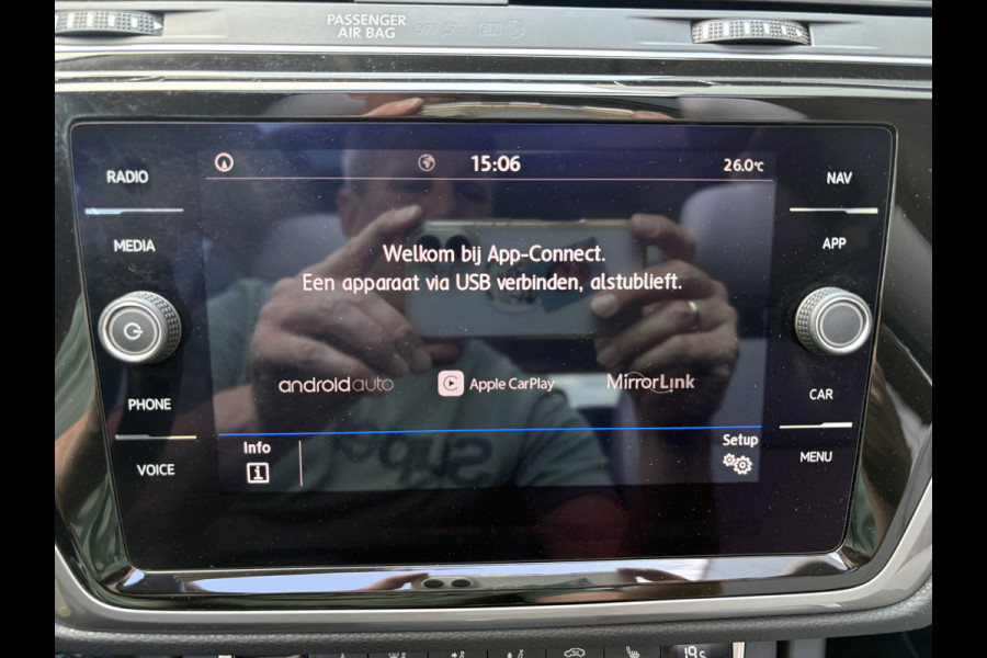 Volkswagen Touran 1.5 TSi DSG Comfortline 7-pers. SCHUIFDAK/LEDER/CAMERA/NAVI/ADAPT.CRUISE/WINTERPACK