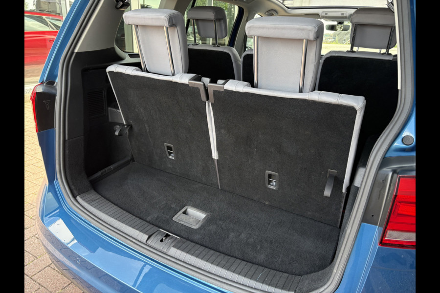 Volkswagen Touran 1.5 TSi DSG Comfortline 7-pers. SCHUIFDAK/LEDER/CAMERA/NAVI/ADAPT.CRUISE/WINTERPACK