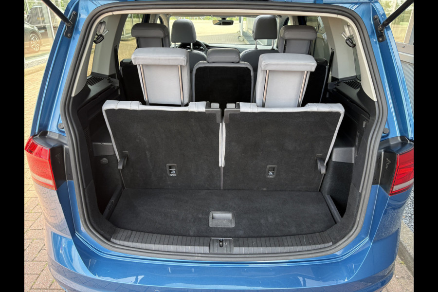 Volkswagen Touran 1.5 TSi DSG Comfortline 7-pers. SCHUIFDAK/LEDER/CAMERA/NAVI/ADAPT.CRUISE/WINTERPACK
