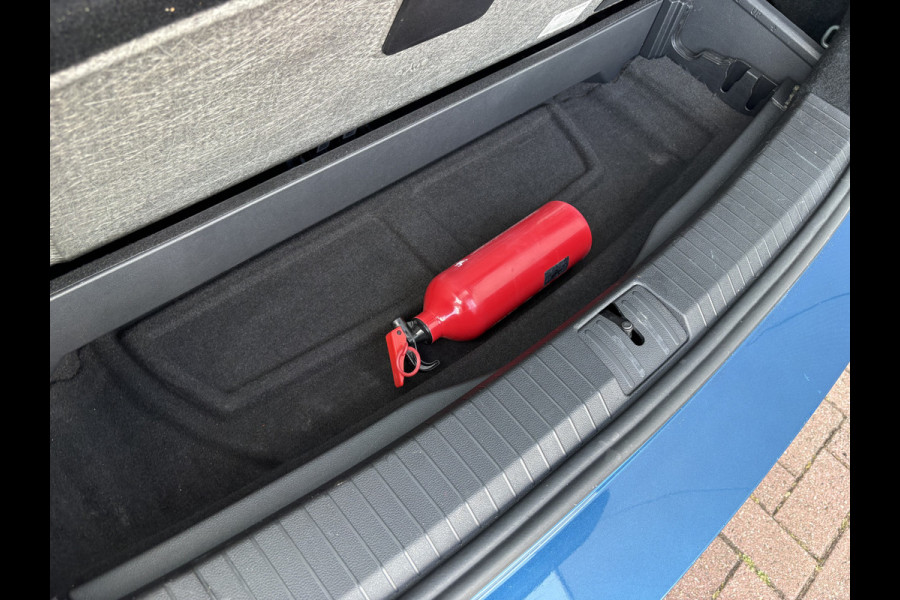 Volkswagen Touran 1.5 TSi DSG Comfortline 7-pers. SCHUIFDAK/LEDER/CAMERA/NAVI/ADAPT.CRUISE/WINTERPACK