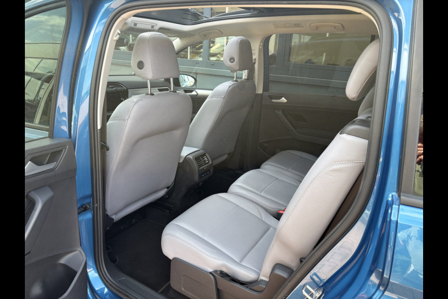 Volkswagen Touran 1.5 TSi DSG Comfortline 7-pers. SCHUIFDAK/LEDER/CAMERA/NAVI/ADAPT.CRUISE/WINTERPACK