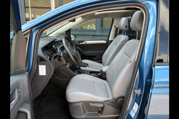 Volkswagen Touran 1.5 TSi DSG Comfortline 7-pers. SCHUIFDAK/LEDER/CAMERA/NAVI/ADAPT.CRUISE/WINTERPACK