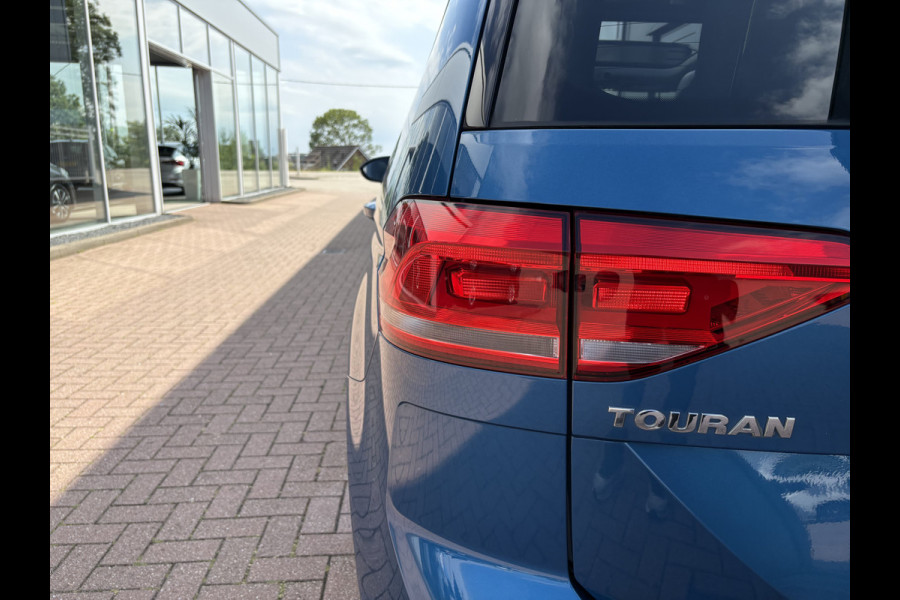 Volkswagen Touran 1.5 TSi DSG Comfortline 7-pers. SCHUIFDAK/LEDER/CAMERA/NAVI/ADAPT.CRUISE/WINTERPACK