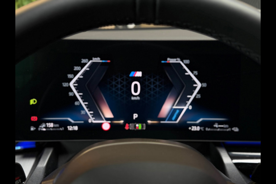 BMW 5 Serie 530e M Sport BTW|PANO|H&K|ICONIC|HuD|360 CAMERA|MEMORY|KEYLESS|FABRIEKSGARANTIE|SFEERVERLICHTING|299PK|BOMVOL!