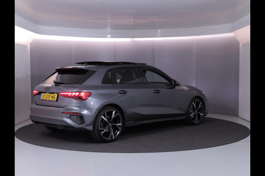Audi A3 Sportback 30 TFSI S edition 110 pk S-tronic | Verlengde garantie | Navigatie | Panoramadak | Parkeersensoren (Park assist) | Achteruitrijcamera | Stoelverwarming | S-Line |