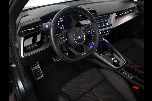 Audi A3 Sportback 30 TFSI S edition 110 pk S-tronic | Verlengde garantie | Navigatie | Panoramadak | Parkeersensoren (Park assist) | Achteruitrijcamera | Stoelverwarming | S-Line |