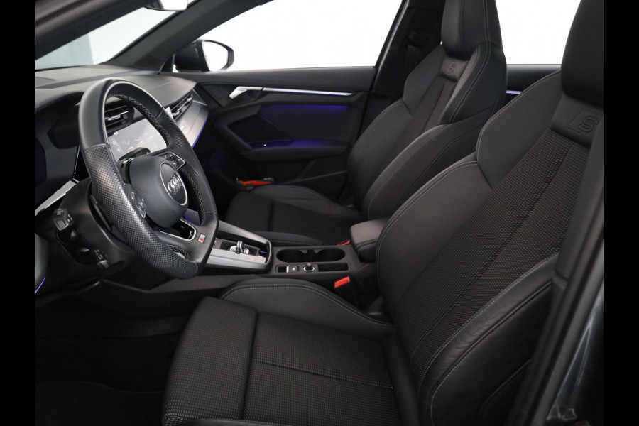 Audi A3 Sportback 30 TFSI S edition 110 pk S-tronic | Verlengde garantie | Navigatie | Panoramadak | Parkeersensoren (Park assist) | Achteruitrijcamera | Stoelverwarming | S-Line |