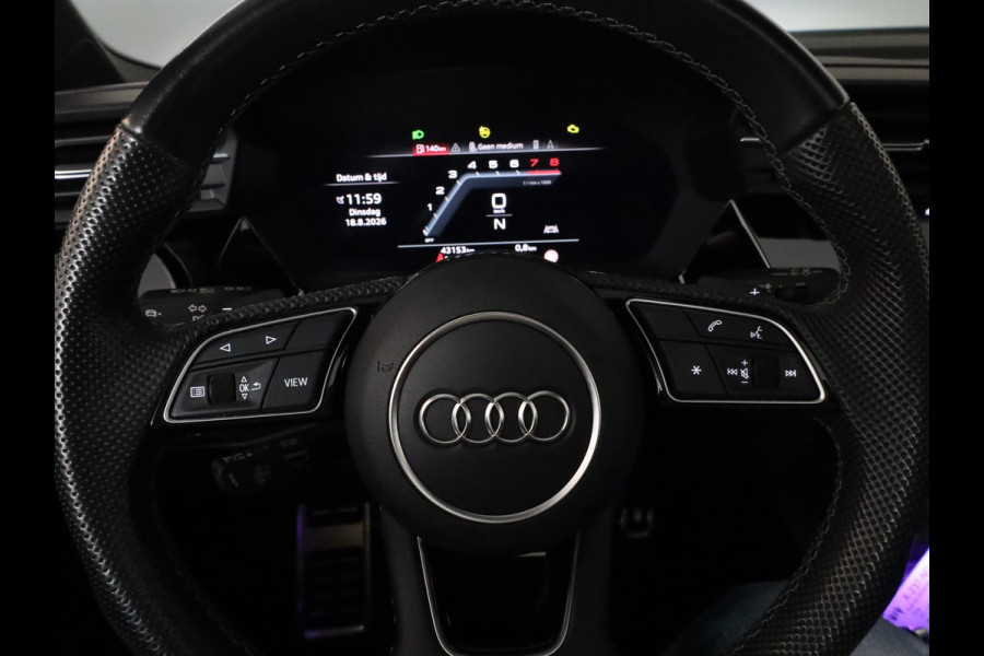 Audi A3 Sportback 30 TFSI S edition 110 pk S-tronic | Verlengde garantie | Navigatie | Panoramadak | Parkeersensoren (Park assist) | Achteruitrijcamera | Stoelverwarming | S-Line |