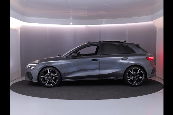Audi A3 Sportback 30 TFSI S edition 110 pk S-tronic | Verlengde garantie | Navigatie | Panoramadak | Parkeersensoren (Park assist) | Achteruitrijcamera | Stoelverwarming | S-Line |