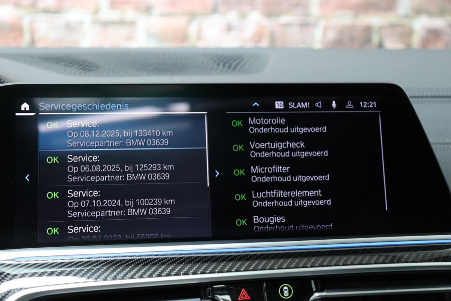 BMW X5 xDrive45e High Executive M Sport Pakket Automaat / Live Cockpit Professional / Laserlicht / Panoramadak / Harman Kardon / Driving Assistant Professional / Stoelvermaning voor + achter / Head-Up Display / Shadow Line / 22 Inch / Stoelventilatie / Soft-Close / Active Steering / DAB