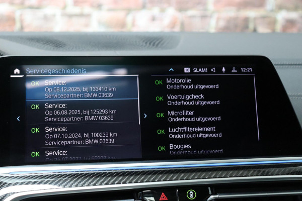 BMW X5 xDrive45e High Executive M Sport Pakket Automaat / Live Cockpit Professional / Laserlicht / Panoramadak / Harman Kardon / Driving Assistant Professional / Stoelvermaning voor + achter / Head-Up Display / Shadow Line / 22 Inch / Stoelventilatie / Soft-Close / Active Steering / DAB