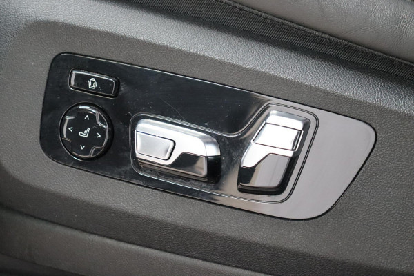 BMW X5 xDrive45e High Executive M Sport Pakket Automaat / Live Cockpit Professional / Laserlicht / Panoramadak / Harman Kardon / Driving Assistant Professional / Stoelvermaning voor + achter / Head-Up Display / Shadow Line / 22 Inch / Stoelventilatie / Soft-Close / Active Steering / DAB