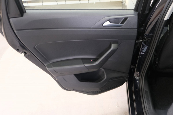 Volkswagen Polo 1.0 Comfortline - N.A.P. Airco, Cruise, Carplay, Trekhaak.