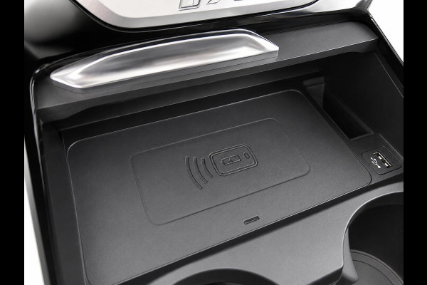 BMW iX3 High Executive Edition 80 kWh SOH 98,6% Panoramadak Trekhaak Navigatie Apple CarPlay Android Auto Camera Parkeerhulp Adaptive Cruise Control Stoelverwarming Full Led Leder Climate Control Lichtmetalen velgen