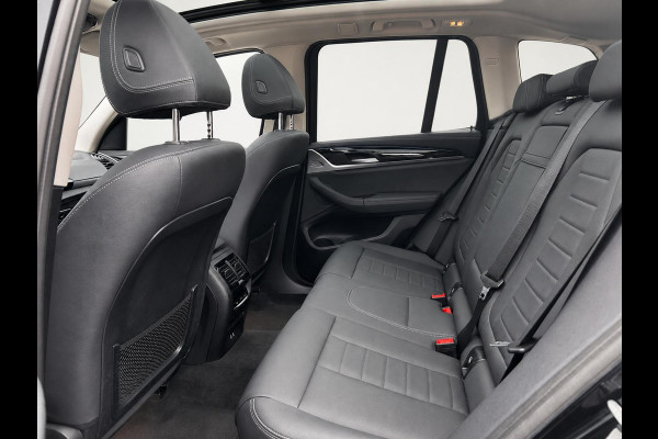 BMW iX3 High Executive Edition 80 kWh SOH 98,6% Panoramadak Trekhaak Navigatie Apple CarPlay Android Auto Camera Parkeerhulp Adaptive Cruise Control Stoelverwarming Full Led Leder Climate Control Lichtmetalen velgen
