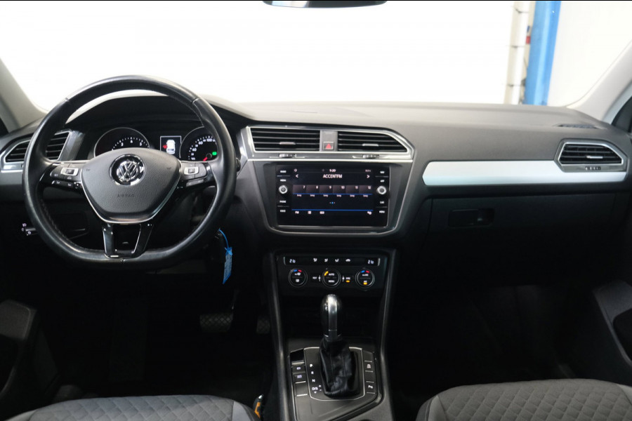 Volkswagen Tiguan 1.4 TSI ACT Comfortline Business Automaat - N.A.P. Airco, Cruise, Navi, PDC, Trekhaak.