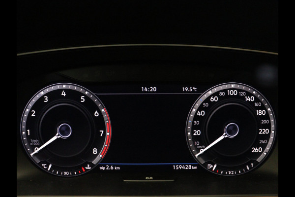 Volkswagen Tiguan 1.4 TSI R Line | Panoramadak | Stoelverwarming | Trekhaak | Adaptive cruise | Virtual Cockpit | Dynaudio | Massage | Camera | Navigatie | LED Plus | Keyless | 20'' | Park Assist