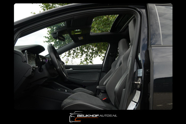 Volkswagen Golf 1.5 eTSI R-Line Pano H&K Audio Cruise Camera