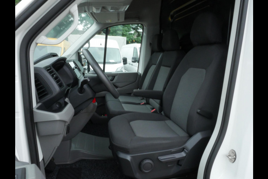 Volkswagen Crafter 2.0TDI 177PK L4H2 AUTOM AC Imp 3-zits 3.5T-haak Dubbel lucht