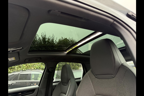 Porsche Cayenne 3.0 E-Hybrid Sport Chrono | Panoramadak | Camera | Head-Up Display | Stoelventilatie/Verwarming | Bose |