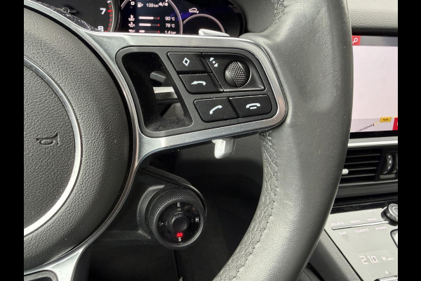 Porsche Cayenne 3.0 E-Hybrid Sport Chrono | Panoramadak | Camera | Head-Up Display | Stoelventilatie/Verwarming | Bose |
