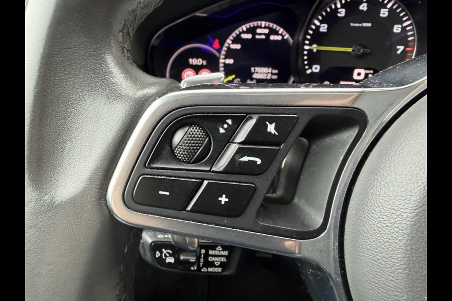 Porsche Cayenne 3.0 E-Hybrid Sport Chrono | Panoramadak | Camera | Head-Up Display | Stoelventilatie/Verwarming | Bose |